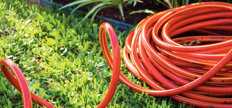Como escolher a melhor mangueira para o jardim?